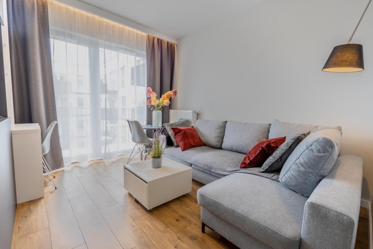 Bielany Apart Joanny Obok Metra Warschau Exterior foto